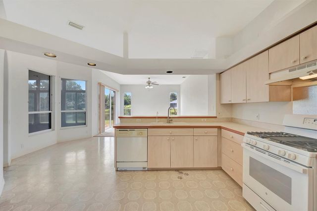 4206 73RD TERRACE E, Sarasota, FL 34243