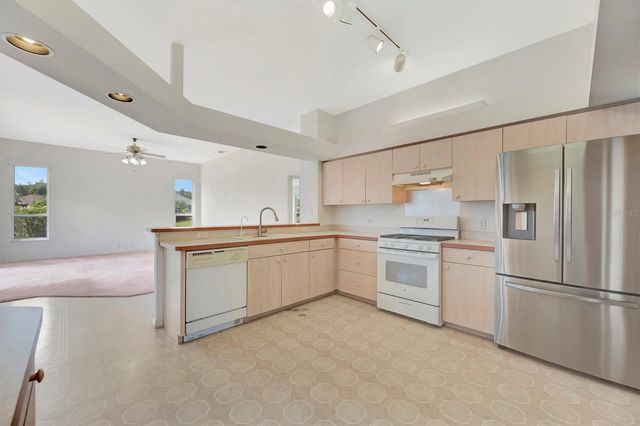 4206 73RD TERRACE E, Sarasota, FL 34243