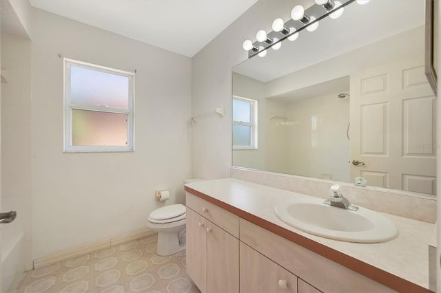 4206 73RD TERRACE E, Sarasota, FL 34243