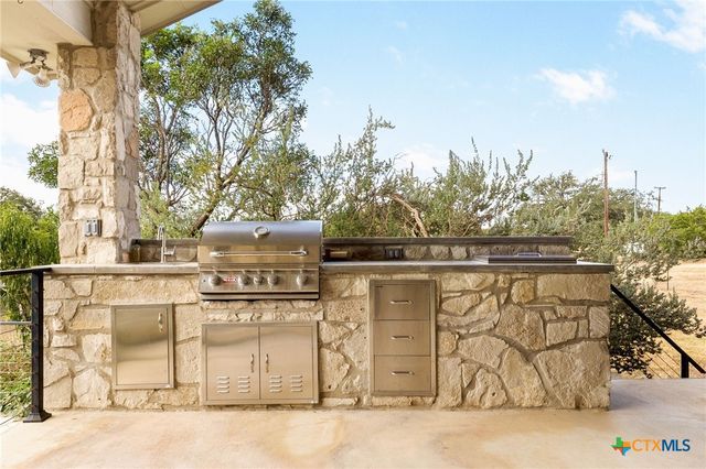 26037 Lewis Ranch Road, New Braunfels, TX 78132