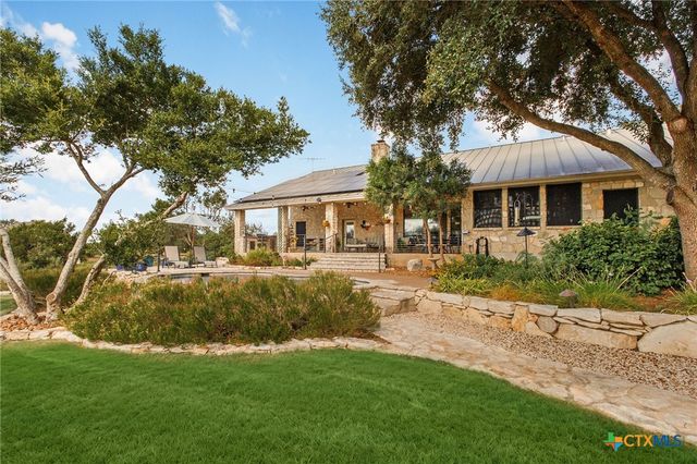26037 Lewis Ranch Road, New Braunfels, TX 78132