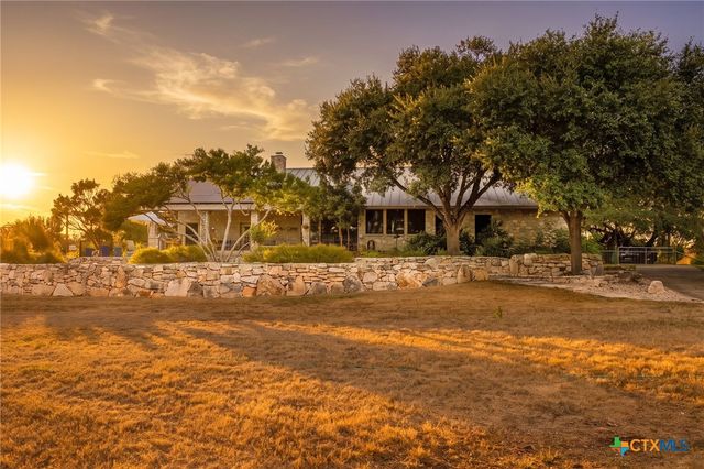 26037 Lewis Ranch Road, New Braunfels, TX 78132