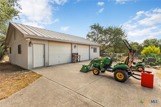 26037 Lewis Ranch Road, New Braunfels, TX 78132