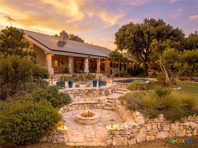 26037 Lewis Ranch Road, New Braunfels, TX 78132