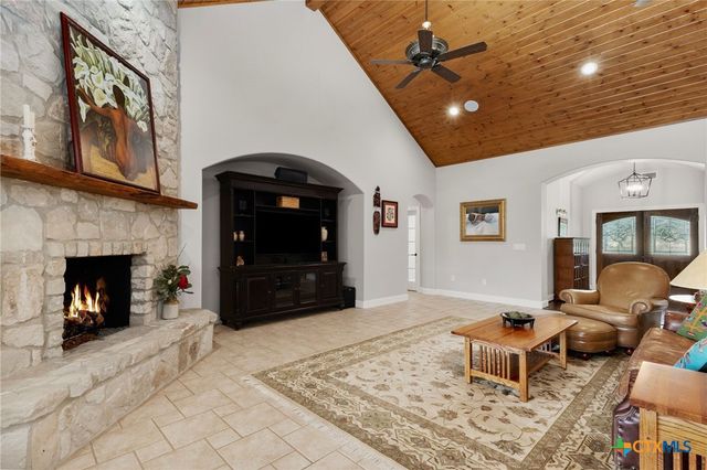 26037 Lewis Ranch Road, New Braunfels, TX 78132