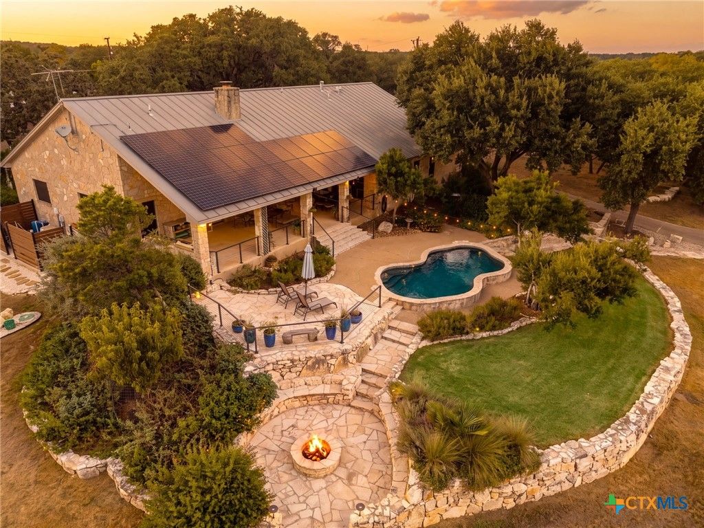 26037 Lewis Ranch Road, New Braunfels, TX 78132