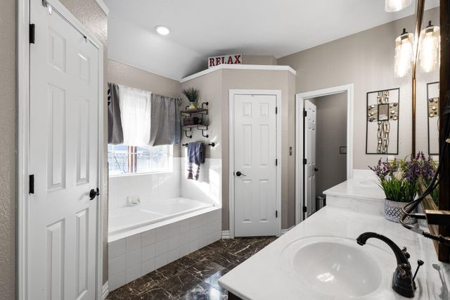1701 Oakmeadow Drive, Decatur, TX 76234