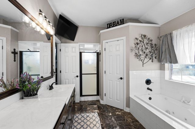1701 Oakmeadow Drive, Decatur, TX 76234