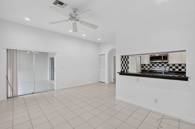 15415 SUMMER LAKE Drive, Delray Beach, FL 33446