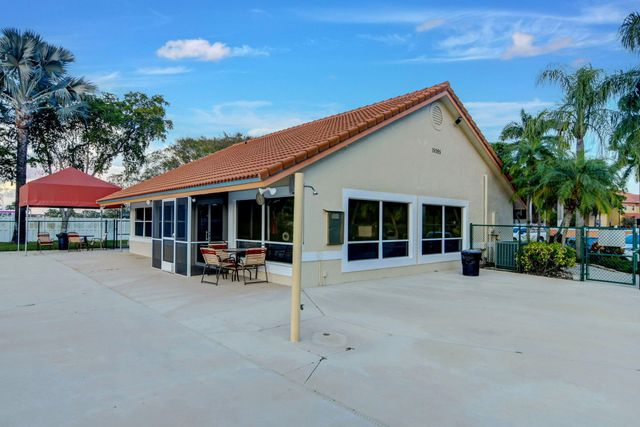 15415 SUMMER LAKE Drive, Delray Beach, FL 33446