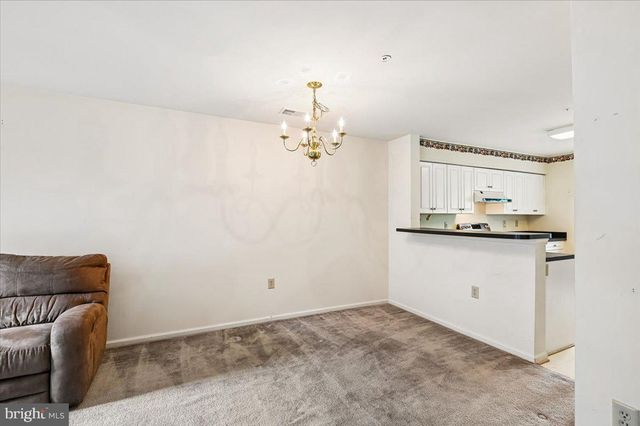 2441 WENTWORTH DR, Crofton, MD 21114
