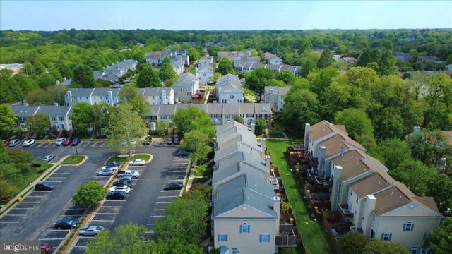 2441 WENTWORTH DR, Crofton, MD 21114
