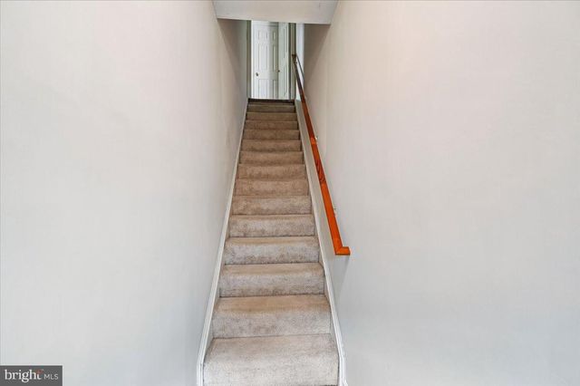 2441 WENTWORTH DR, Crofton, MD 21114