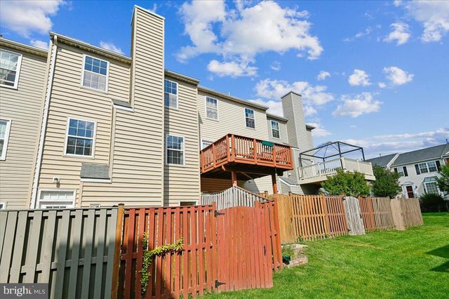 2441 WENTWORTH DR, Crofton, MD 21114