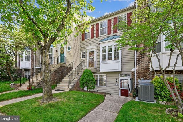 2441 WENTWORTH DR, Crofton, MD 21114