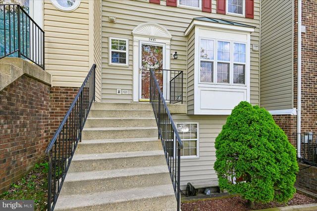 2441 WENTWORTH DR, Crofton, MD 21114