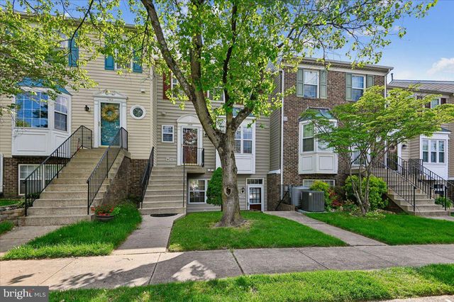 2441 WENTWORTH DR, Crofton, MD 21114