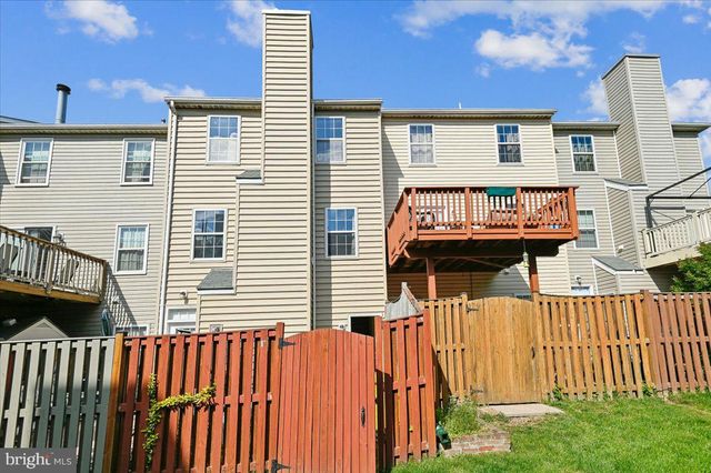 2441 WENTWORTH DR, Crofton, MD 21114