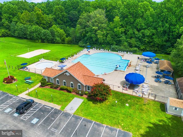 2441 WENTWORTH DR, Crofton, MD 21114