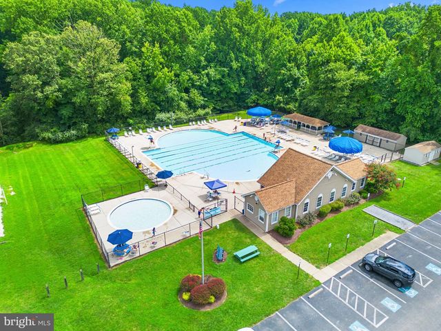 2441 WENTWORTH DR, Crofton, MD 21114