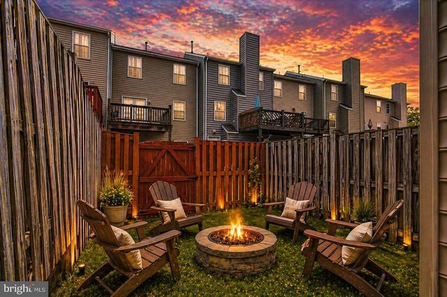 2441 WENTWORTH DR, Crofton, MD 21114