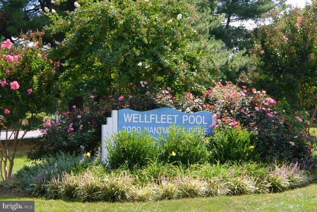 2441 WENTWORTH DR, Crofton, MD 21114