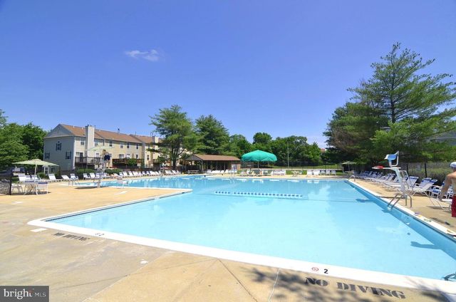 2441 WENTWORTH DR, Crofton, MD 21114