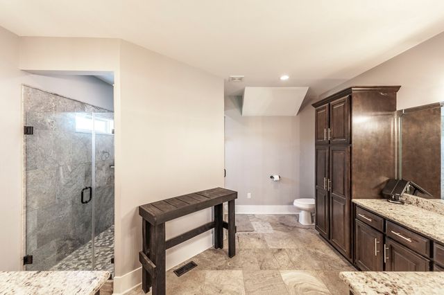 1629 Rock Bridge Rd, Bethpage, TN 37022