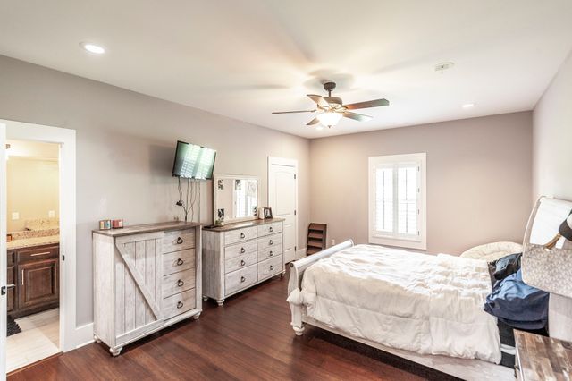 1629 Rock Bridge Rd, Bethpage, TN 37022