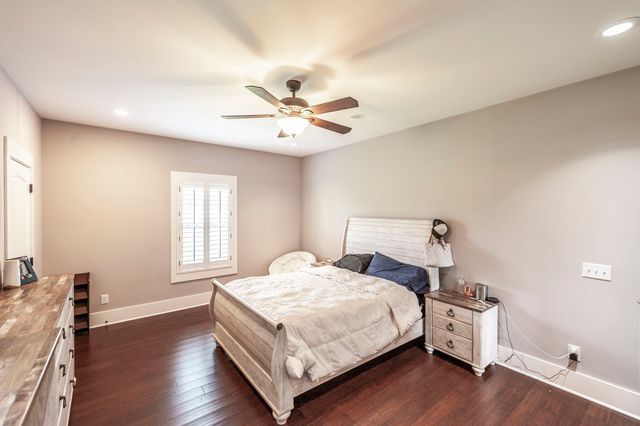 1629 Rock Bridge Rd, Bethpage, TN 37022