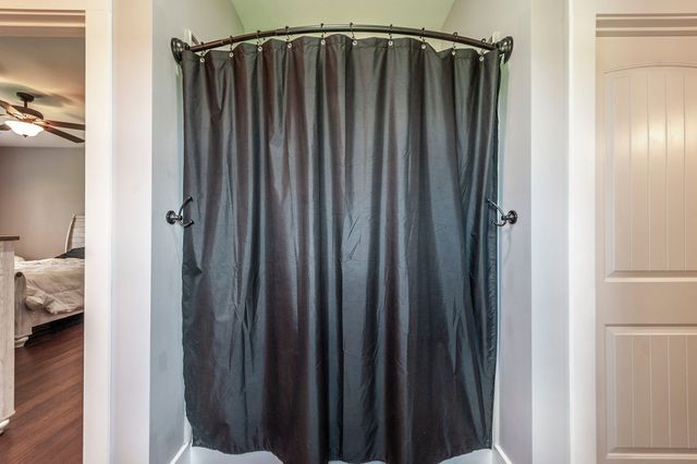 1629 Rock Bridge Rd, Bethpage, TN 37022