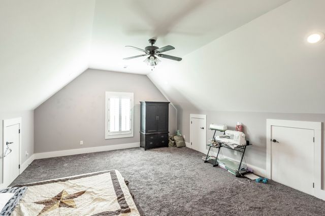 1629 Rock Bridge Rd, Bethpage, TN 37022