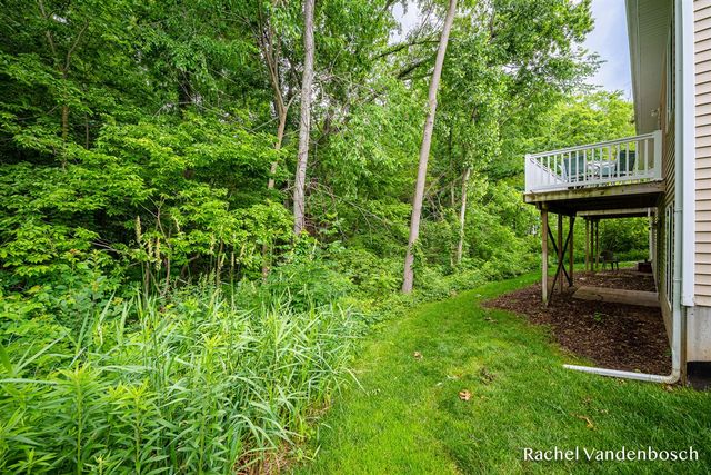 657 Wren Court 5, Middleville, MI 49333