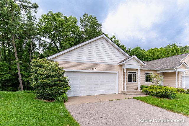 657 Wren Court 5, Middleville, MI 49333