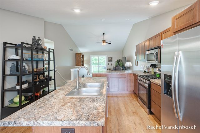 657 Wren Court 5, Middleville, MI 49333