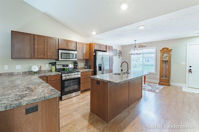 657 Wren Court 5, Middleville, MI 49333