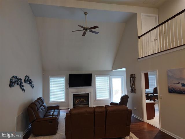 7120 LANGLEY CT, Hughesville, MD 20637