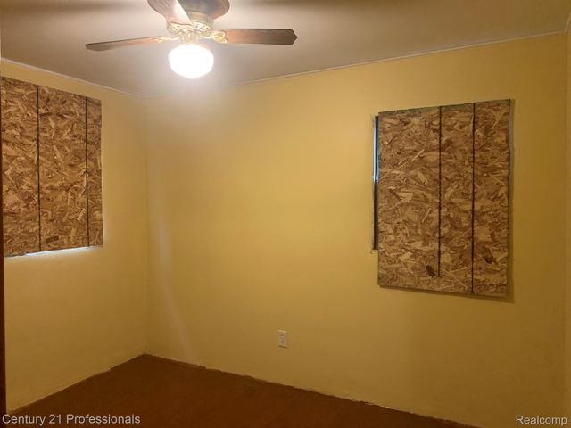 19662 Charest Street, Detroit, MI 48234