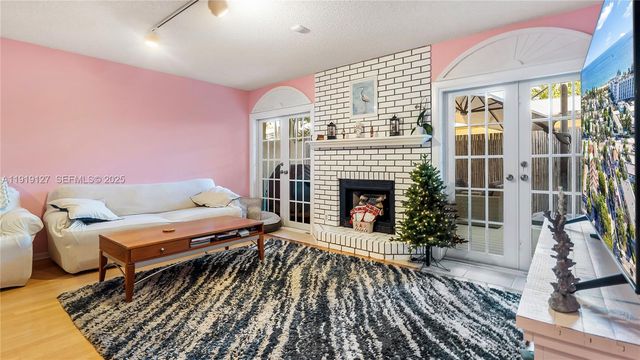 206 Washingtonia Ave, Lauderdale By The Sea, FL 33308