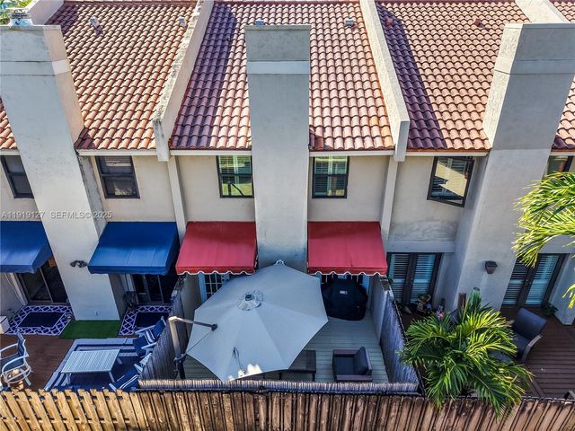 206 Washingtonia Ave, Lauderdale By The Sea, FL 33308