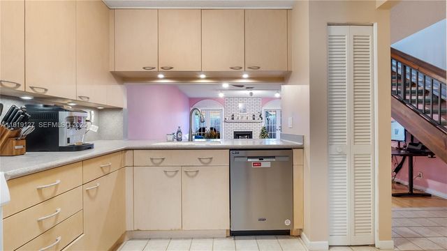 206 Washingtonia Ave, Lauderdale By The Sea, FL 33308