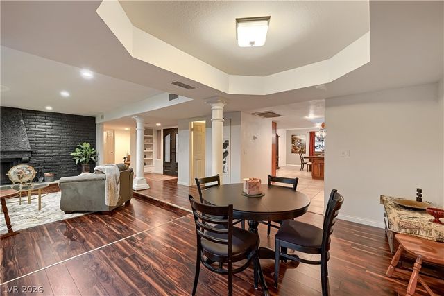 1027 Sidehill Way, Las Vegas, NV 89110