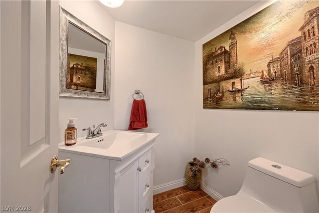 1027 Sidehill Way, Las Vegas, NV 89110