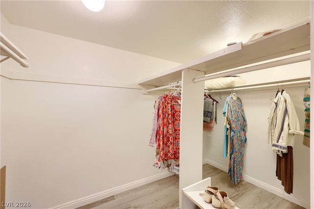 1027 Sidehill Way, Las Vegas, NV 89110