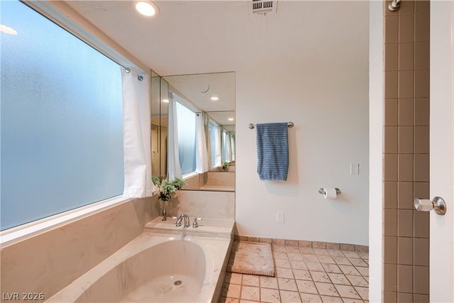 1027 Sidehill Way, Las Vegas, NV 89110