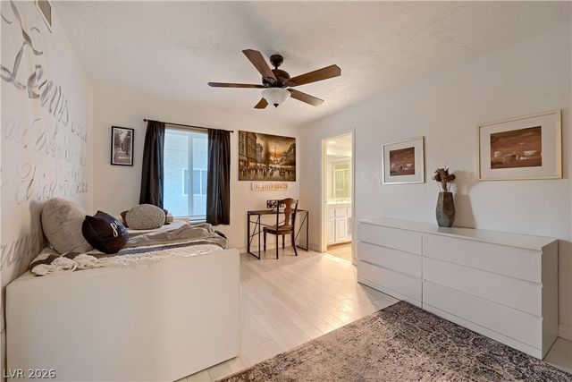 1027 Sidehill Way, Las Vegas, NV 89110