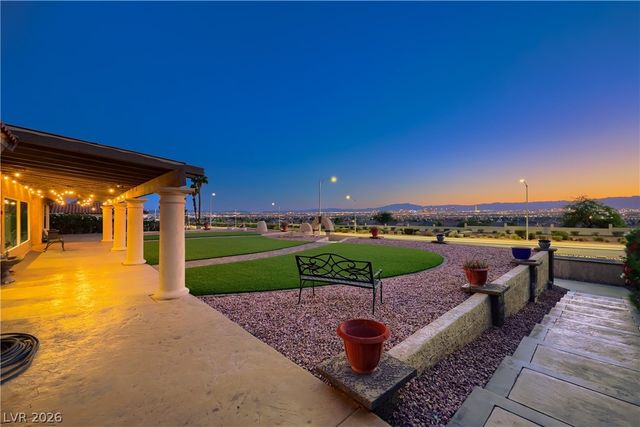1027 Sidehill Way, Las Vegas, NV 89110