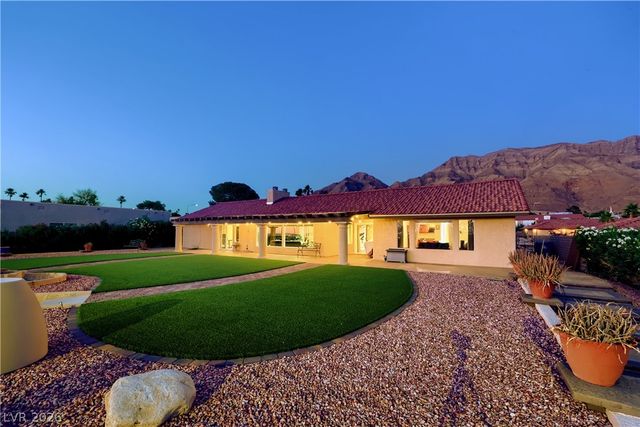 1027 Sidehill Way, Las Vegas, NV 89110
