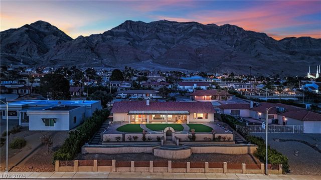 1027 Sidehill Way, Las Vegas, NV 89110