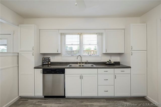 550 Kay Avenue, Sellersburg, IN 47172